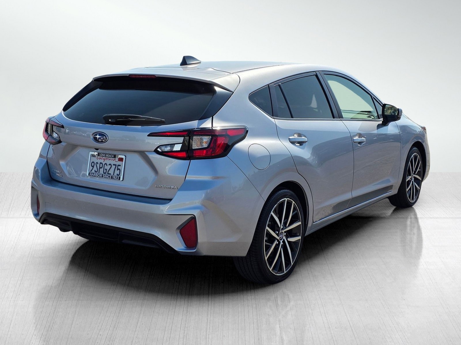 Used 2025 Subaru Impreza 2.0i Sport image 6