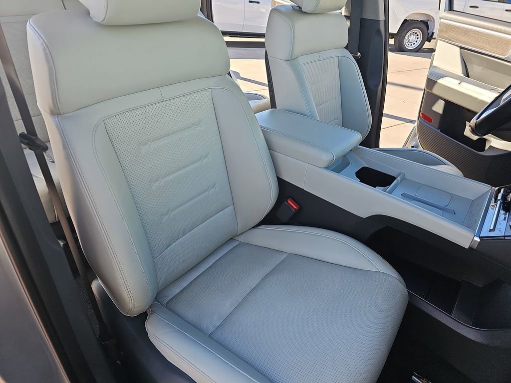 Used 2024 Hyundai Santa Fe Limited image 10