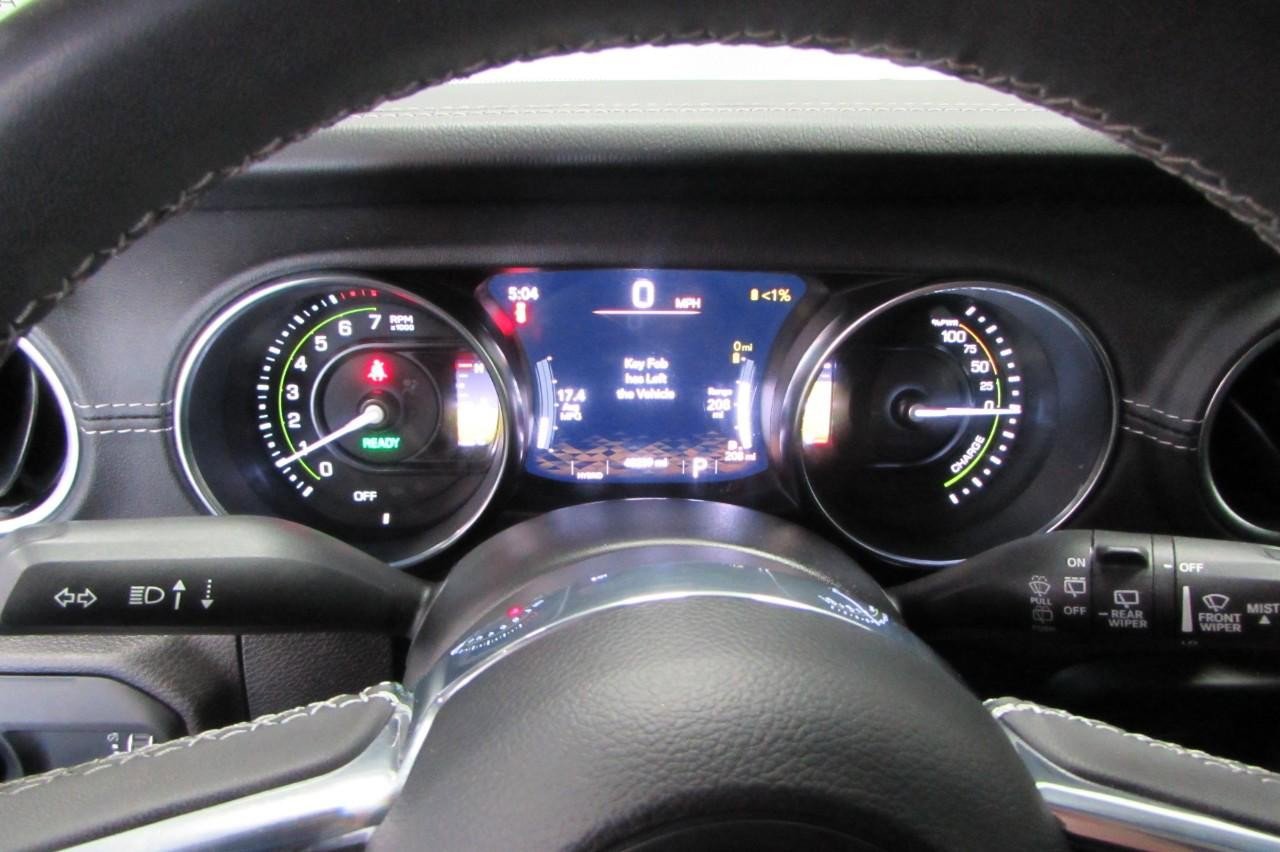 Used 2023 Jeep Wrangler Unlimited Sahara image 20