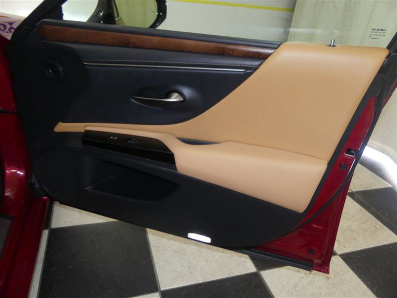 Used 2022 Lexus ES 300h w/ Premium Package image 23