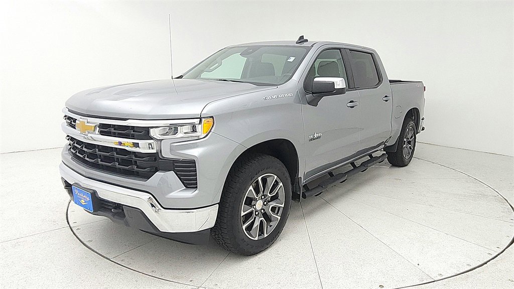 Used 2024 Chevrolet Silverado 1500 LT
