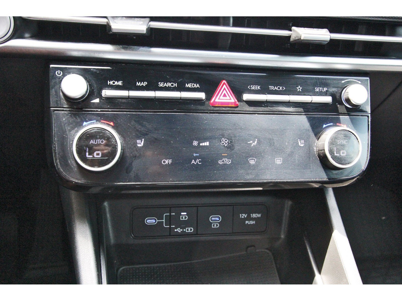 Used 2026 Hyundai Santa Cruz SEL FWD image 26