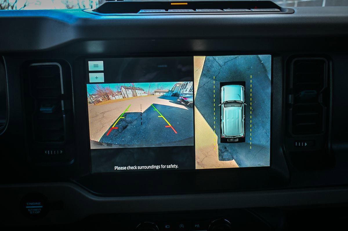 Used 2022 Ford Bronco Wildtrak image 11