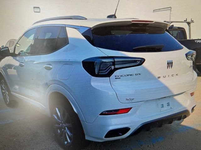 Used 2024 Buick Encore GX Avenir w/ Avenir Technology Package AWD/4WD image 4