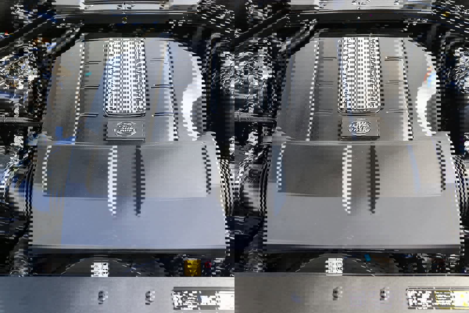 New 2025 Land Rover Defender 130 V8 image 26