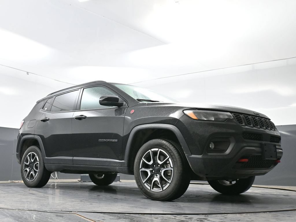 Used 2024 Jeep Compass Trailhawk AWD/4WD image 24