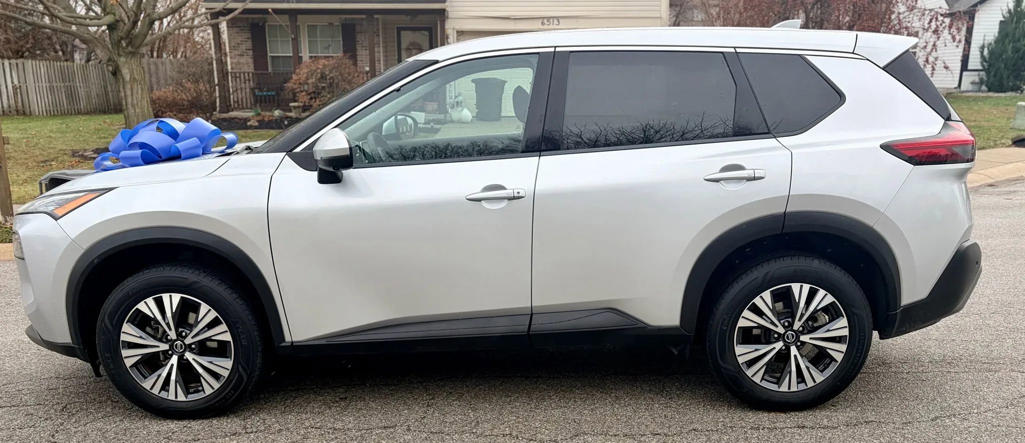 Used 2021 Nissan Rogue SV image 4