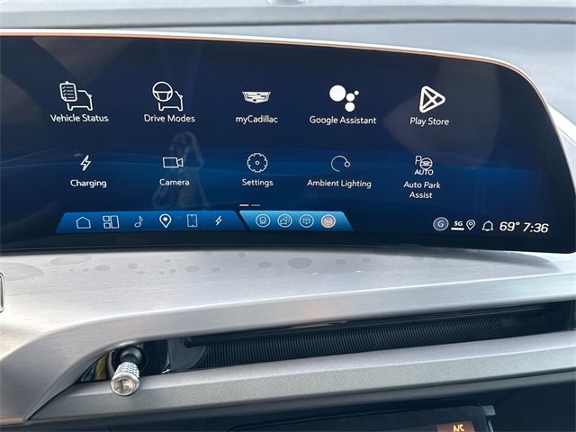 New 2026 Cadillac Vistiq Sport image 23