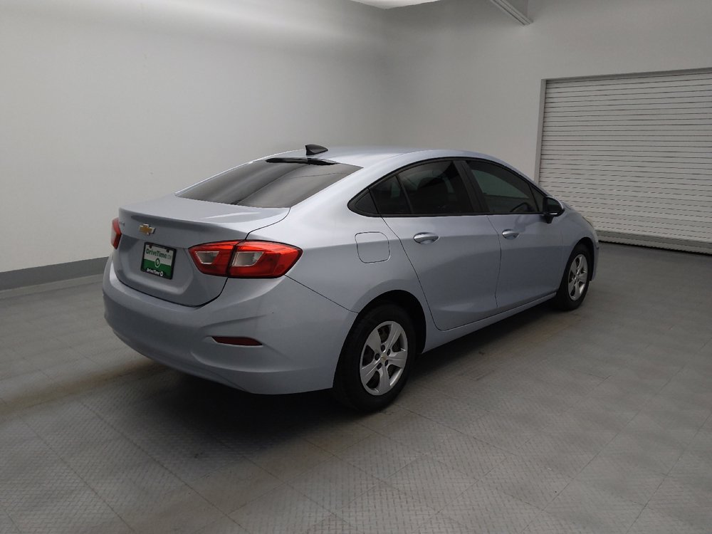 Used 2018 Chevrolet Cruze LS image 9