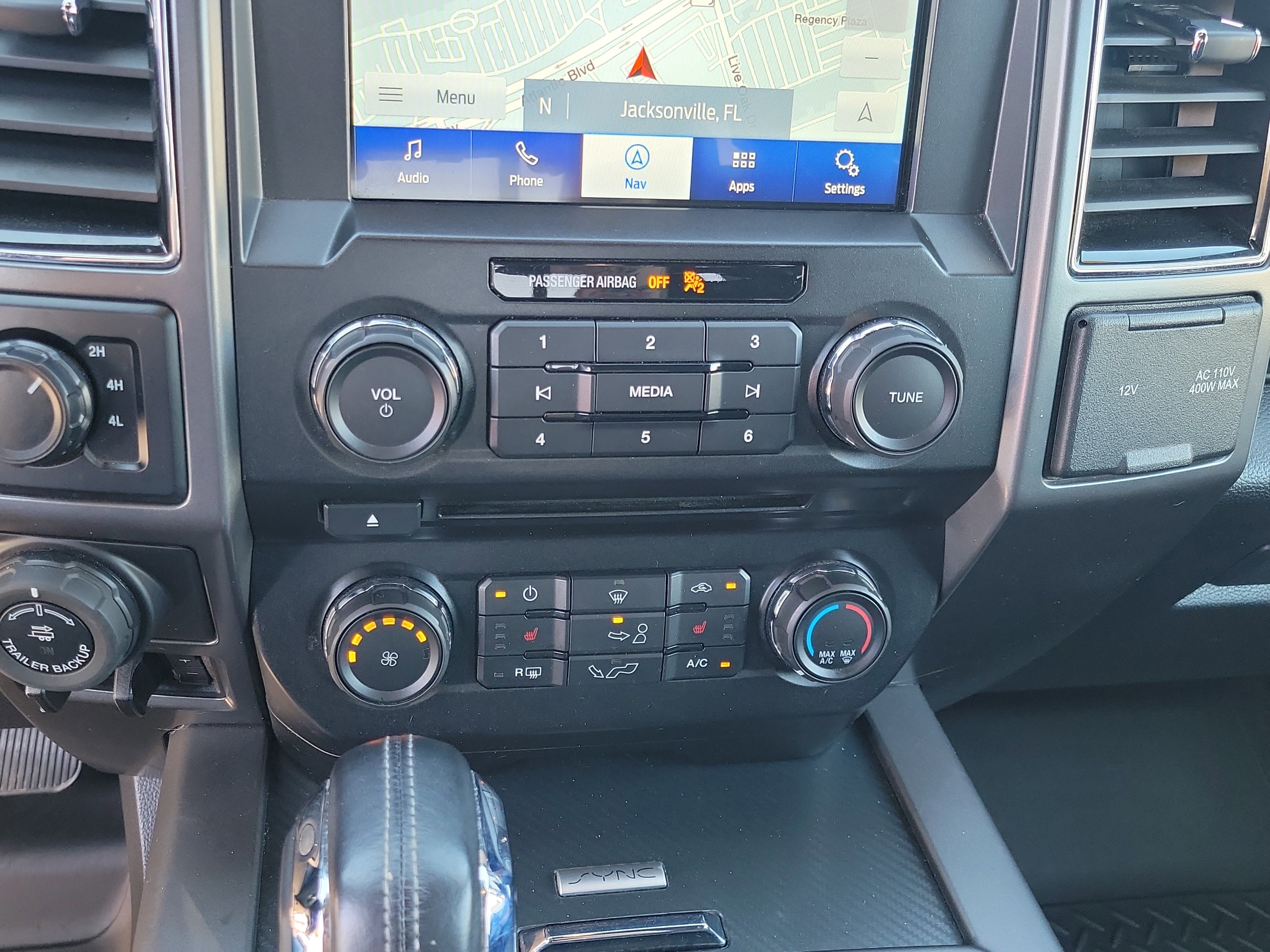 Used 2018 Ford F150 XLT w/ Equipment Group 302A Luxury image 19