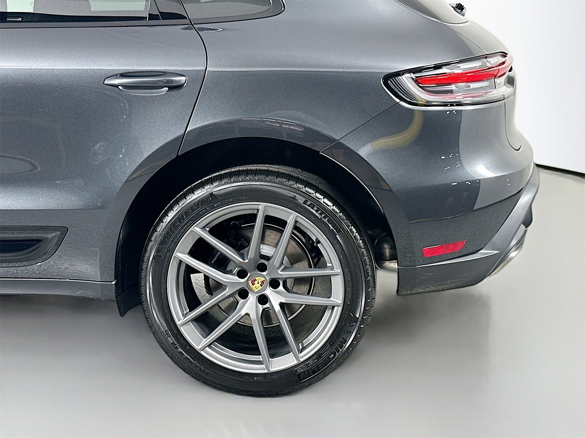 New 2026 Porsche Macan image 15
