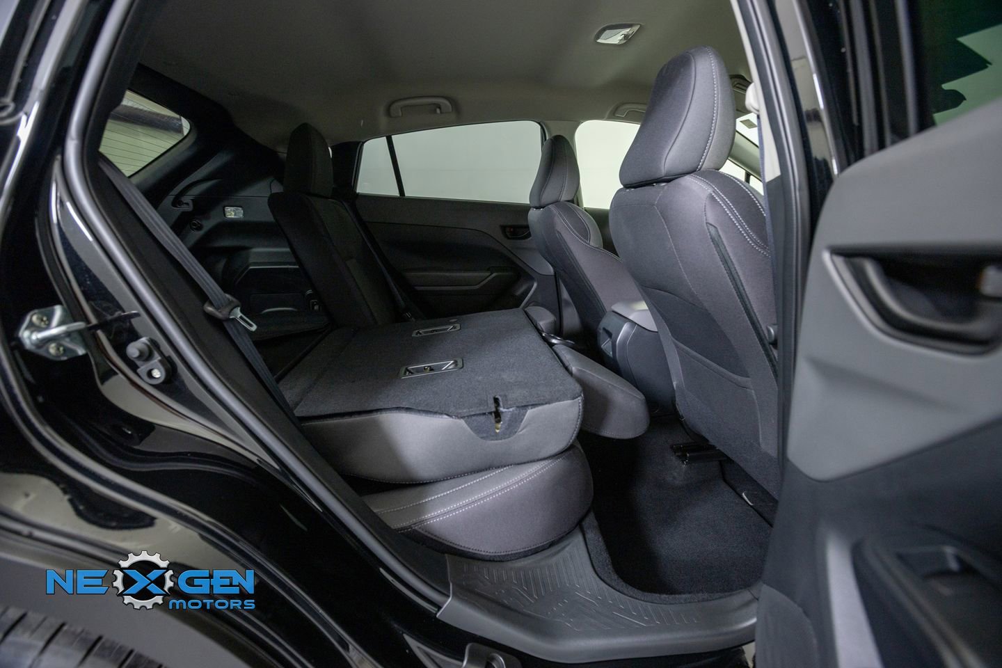 Used 2024 Subaru Crosstrek 2.0i AWD/4WD image 36