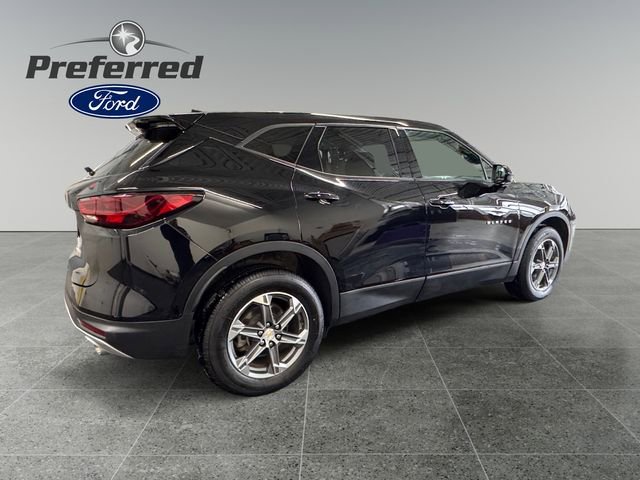 Used 2023 Chevrolet Blazer LT image 17