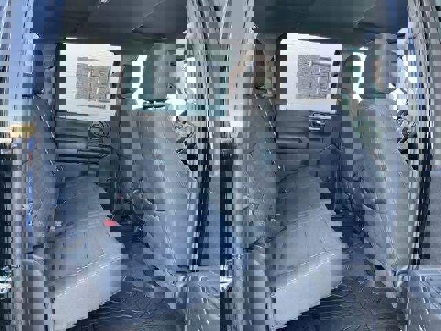 Used 2024 Chevrolet Silverado 2500 Custom w/ Custom Value Package image 18