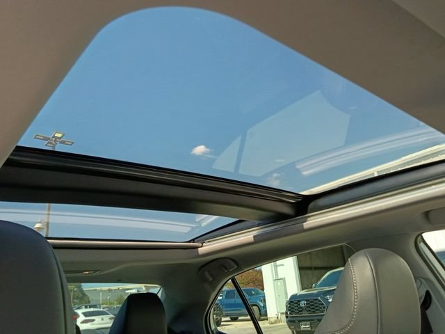 Used 2023 Toyota Camry XSE w/ Navigation Package FWD image 7