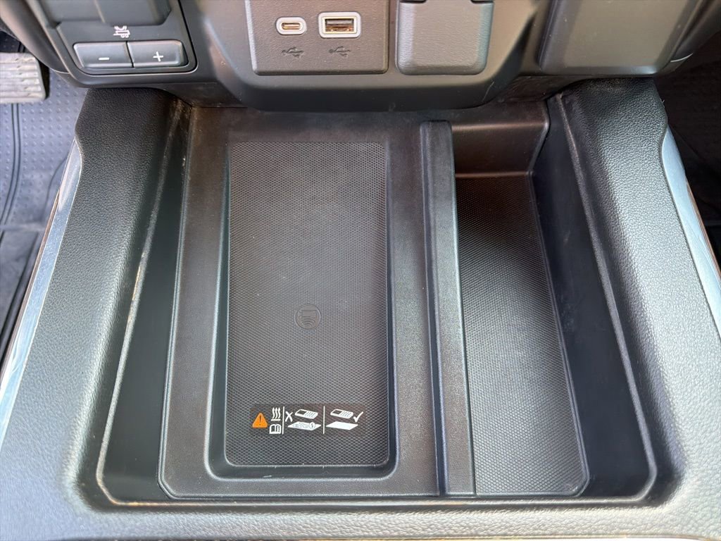 Used 2023 Chevrolet Silverado 3500 High Country image 52