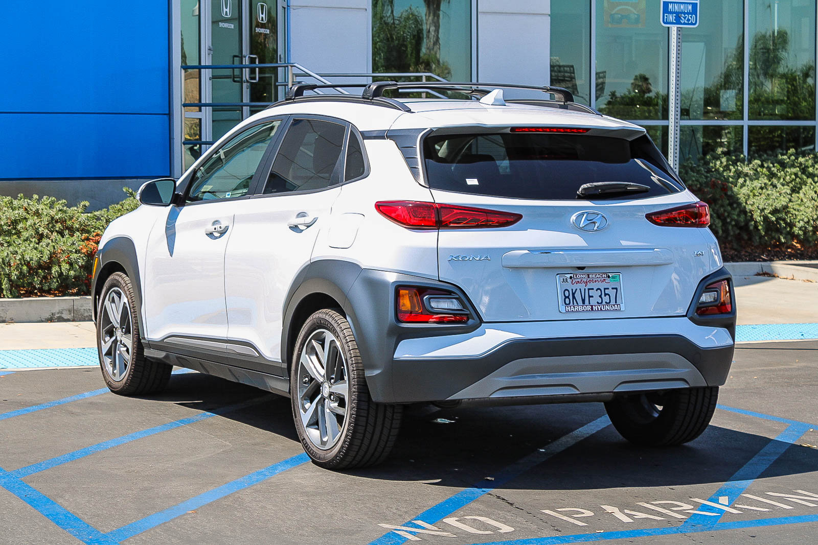 Used 2019 Hyundai Kona Limited FWD image 9