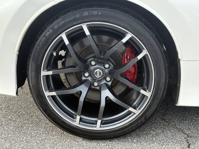 Used 2016 Nissan 370Z NISMO RWD image 17