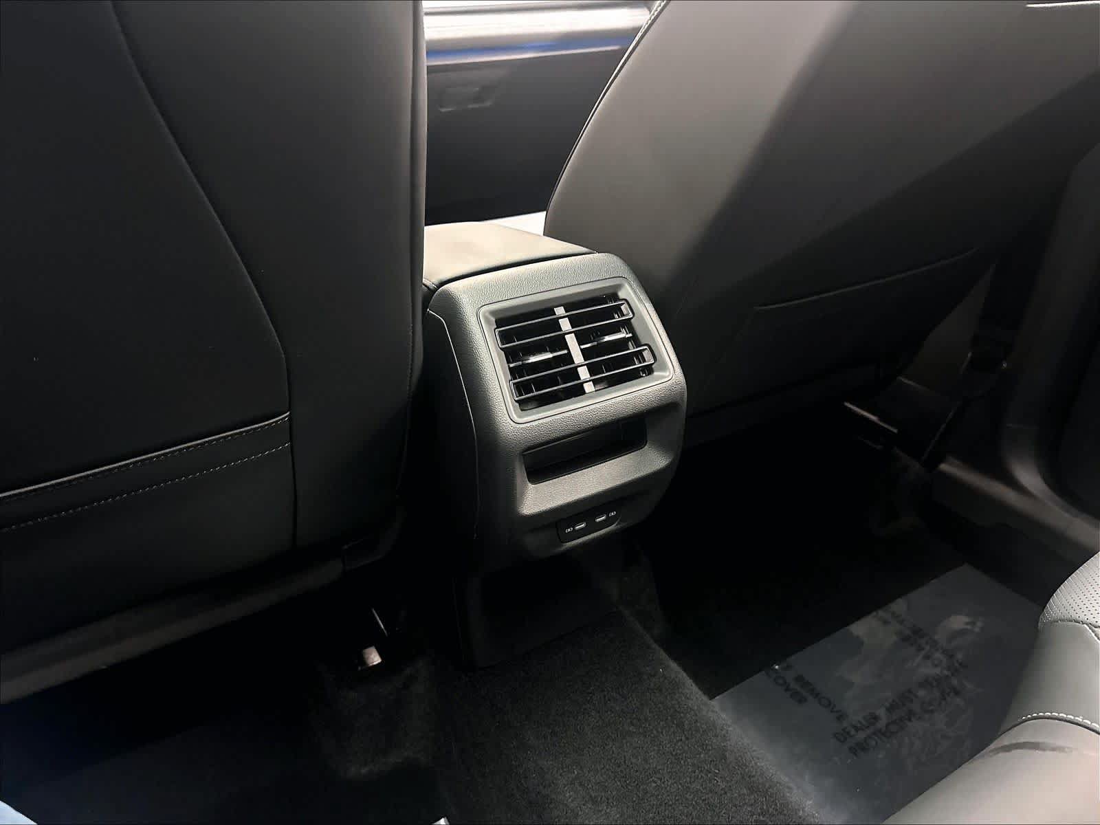 Certified 2026 Volkswagen Tiguan SE R-Line AWD/4WD image 13