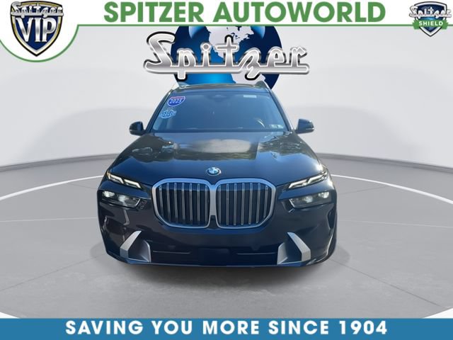 Used 2025 BMW X7 xDrive40i AWD/4WD image 3