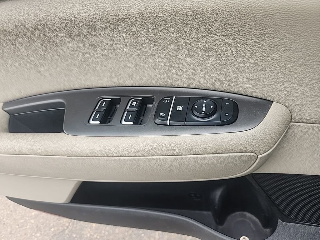 Used 2016 Kia Optima LX FWD image 24