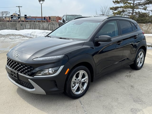 Used 2023 Hyundai Kona SEL w/ Cargo Package image 12