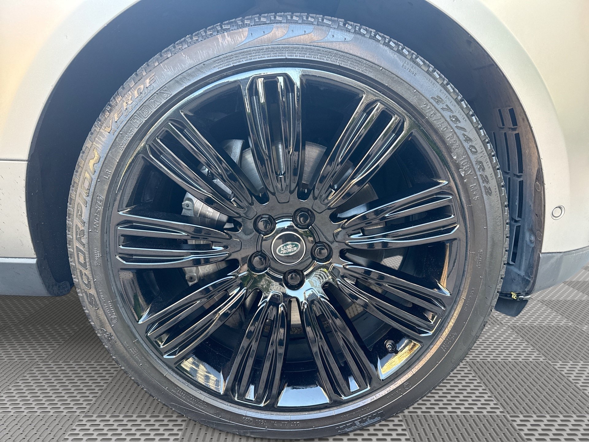 Used 2019 Land Rover Range Rover Long Wheelbase Supercharged AWD/4WD image 33