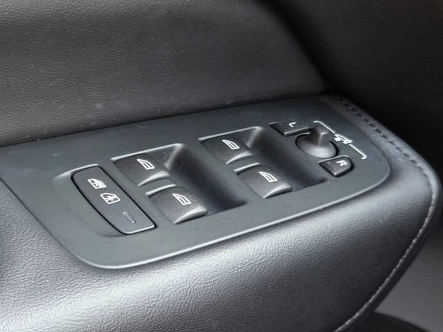 Certified 2023 Volvo XC60 B5 Plus FWD image 40