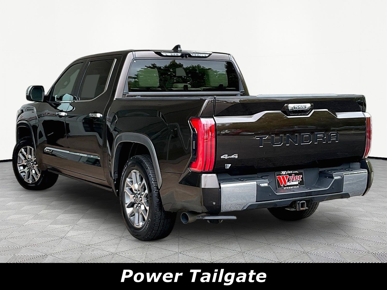 Used 2022 Toyota Tundra 1794 Edition w/ Advanced Package AWD/4WD image 4