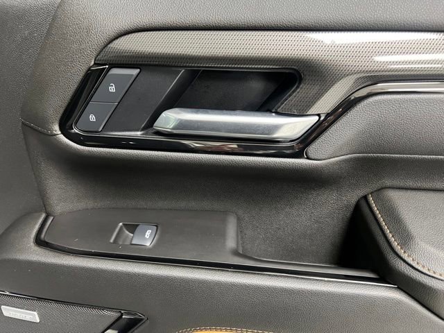 Used 2025 GMC Sierra 3500 AT4 w/ AT4 Premium Plus Package image 52