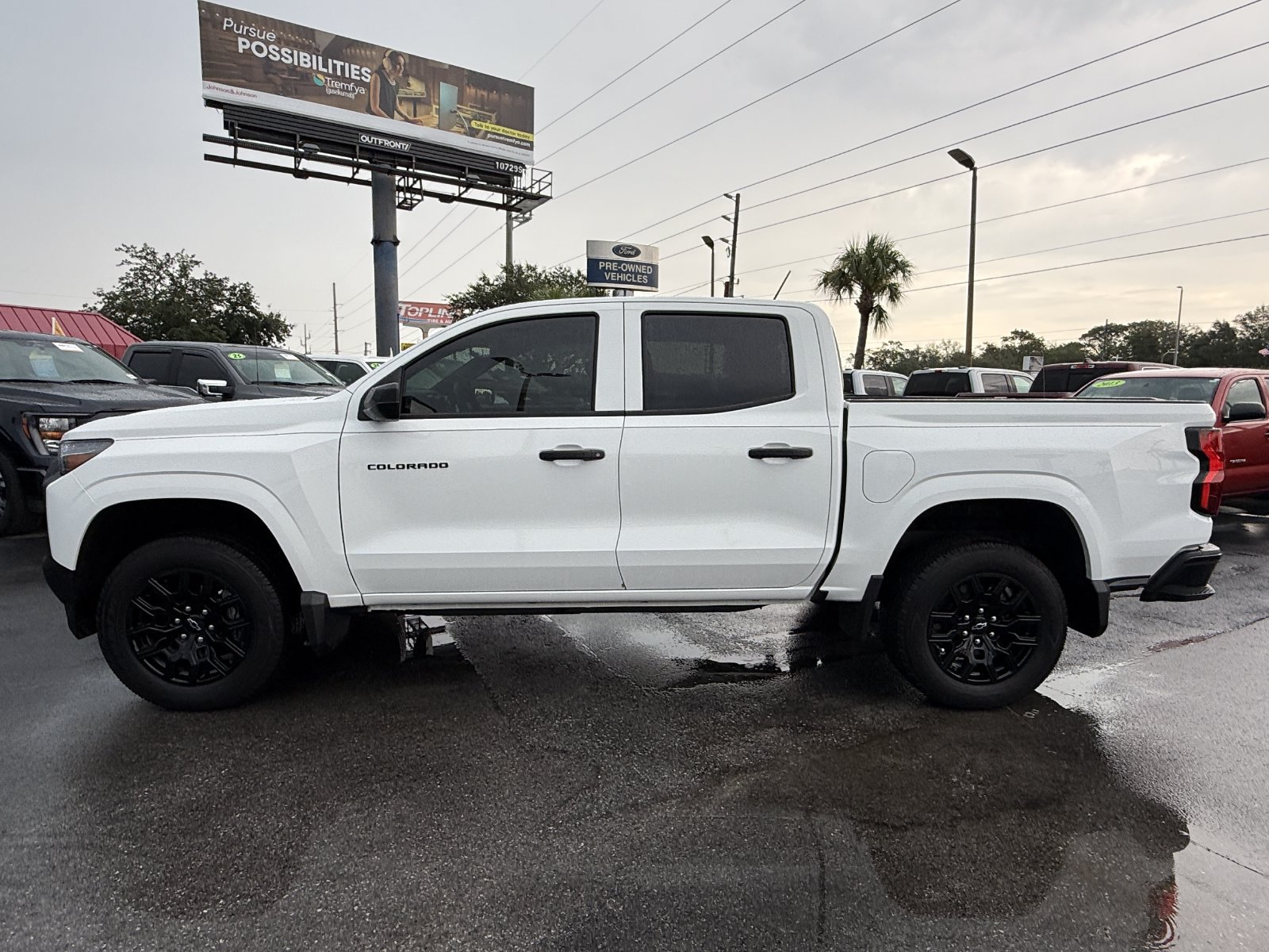 Used 2026 Chevrolet Colorado W/T w/ WT Custom Package RWD image 8