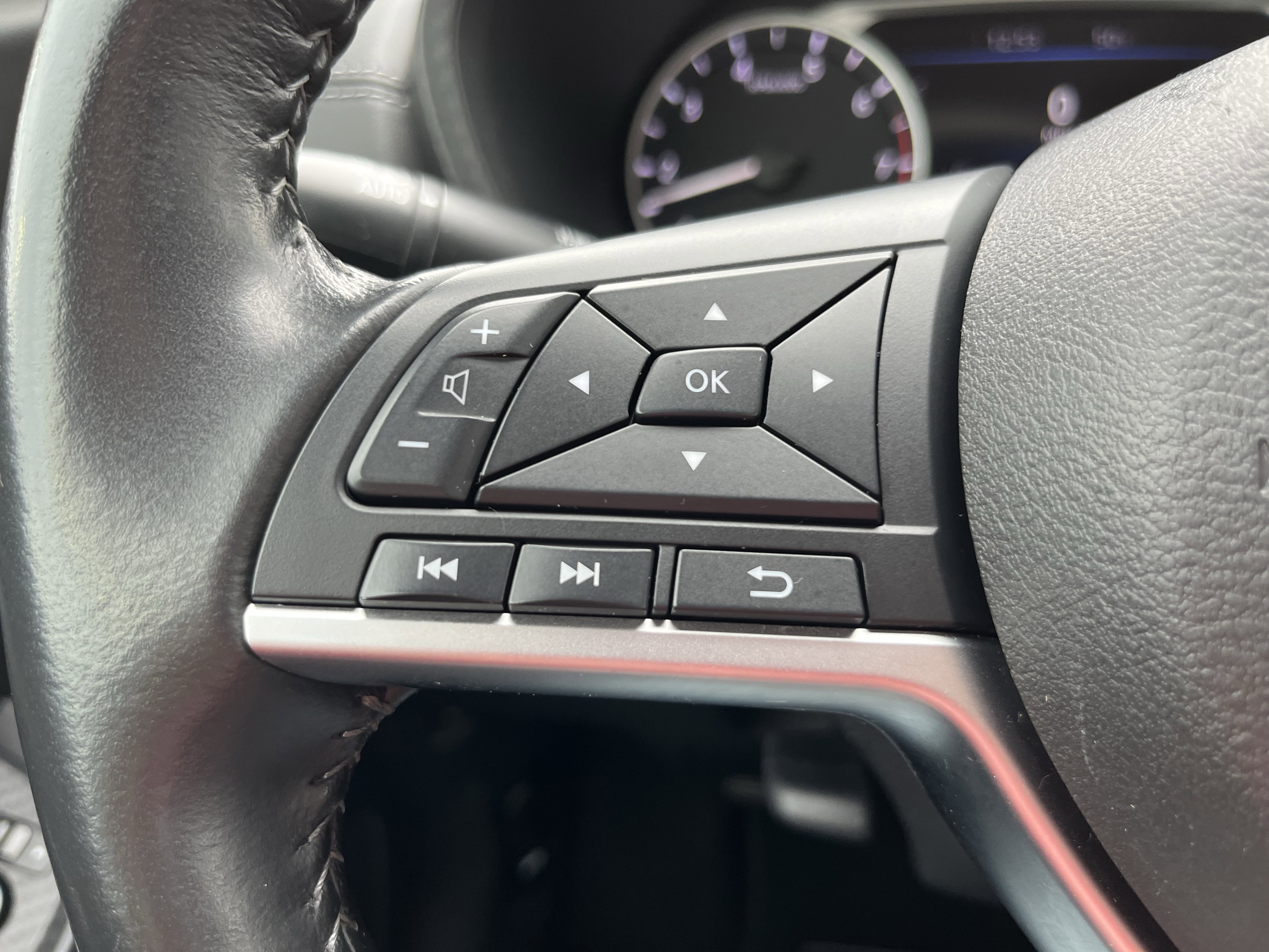 Used 2022 Nissan Sentra SV image 21