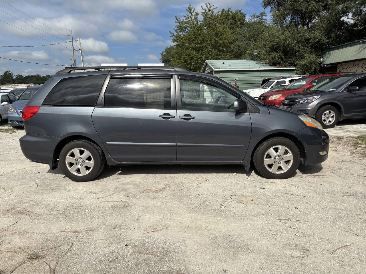 Used 2009 Toyota Sienna XLE Limited image 6