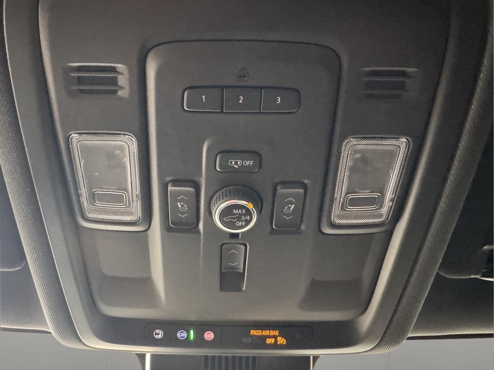 Used 2024 Chevrolet Tahoe High Country AWD/4WD image 21