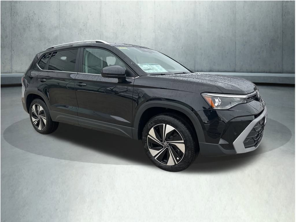 New 2026 Volkswagen Taos SE image 7