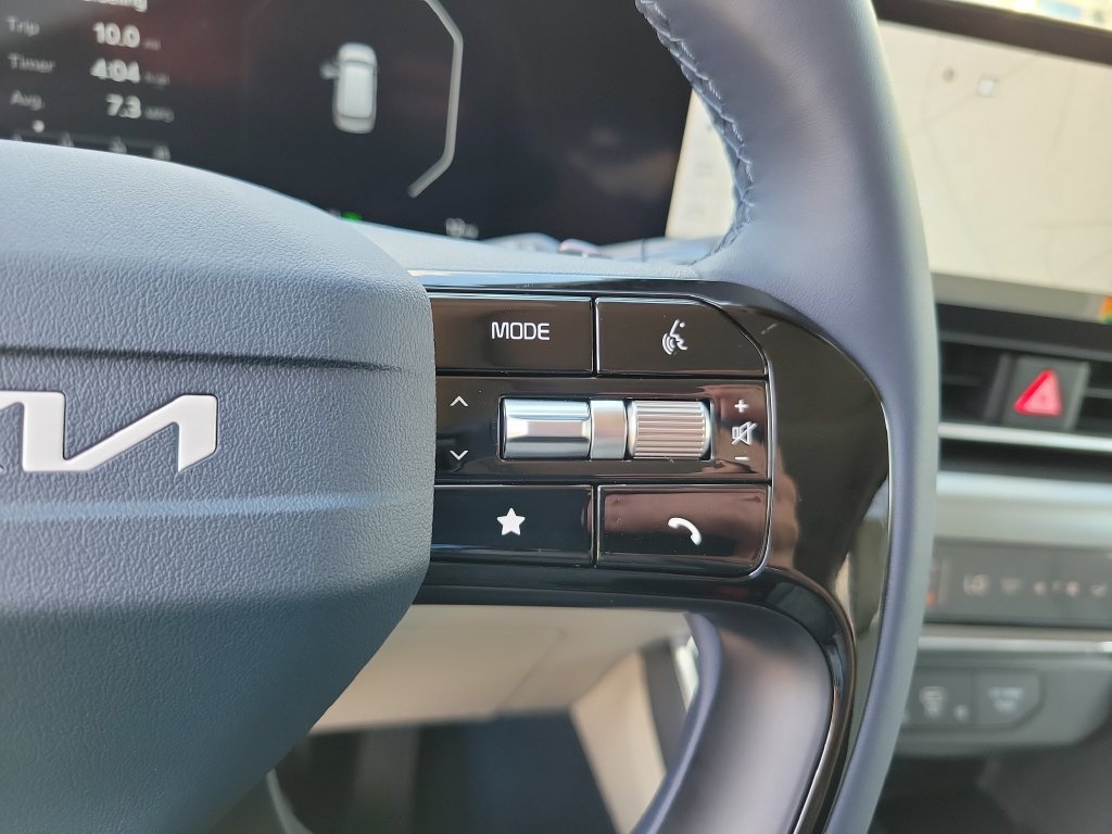 New 2027 Kia Carnival SX FWD image 25