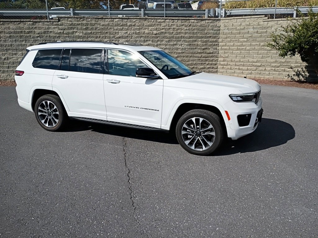 Used 2022 Jeep Grand Cherokee L Overland w/ Luxury Tech Group IV