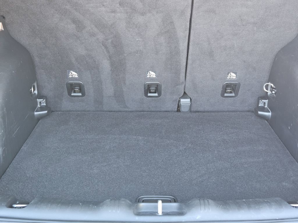 Used 2018 Jeep Compass Limited w/ Navigation Group image 22