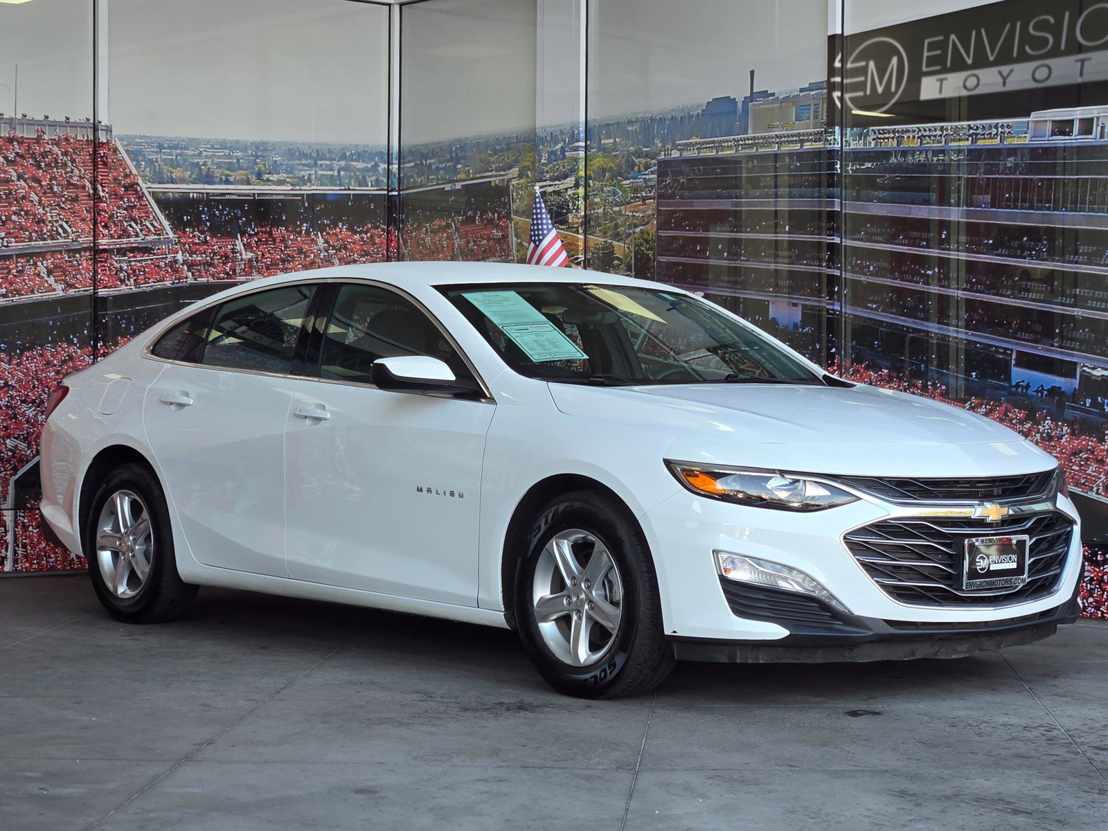 Used 2024 Chevrolet Malibu LT FWD image 1