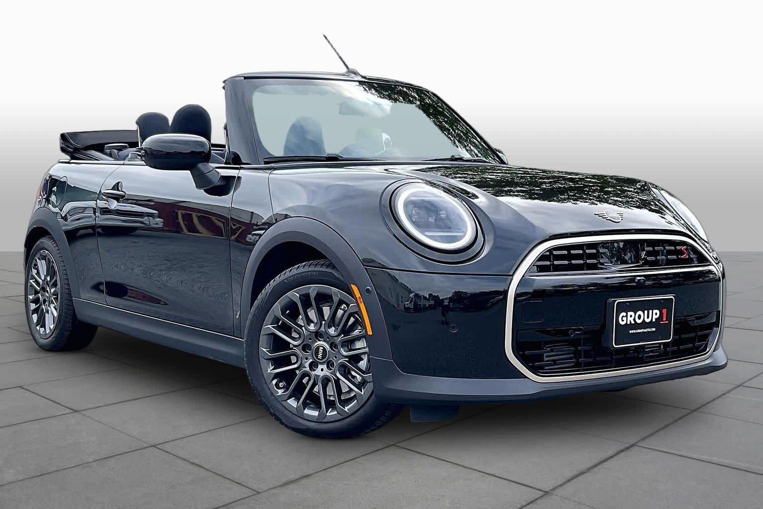 Used 2025 MINI Cooper S FWD image 2