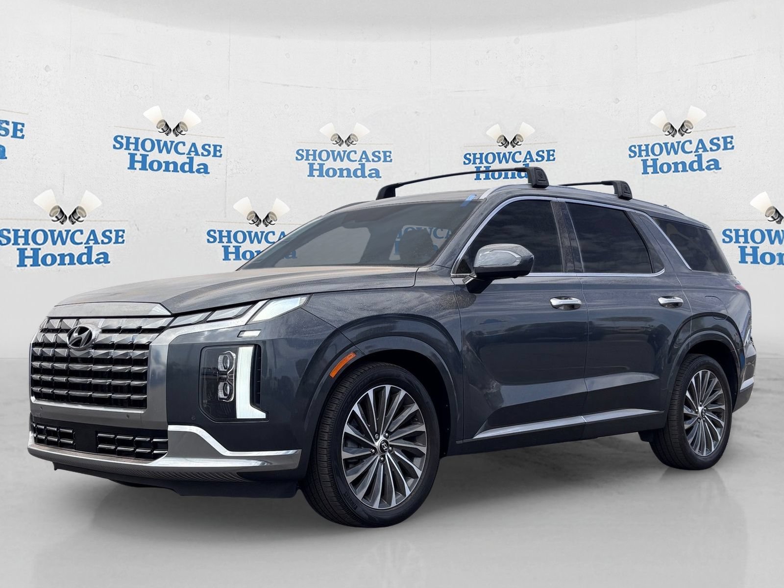 Used 2023 Hyundai Palisade Calligraphy w/ Cargo Package FWD image 2