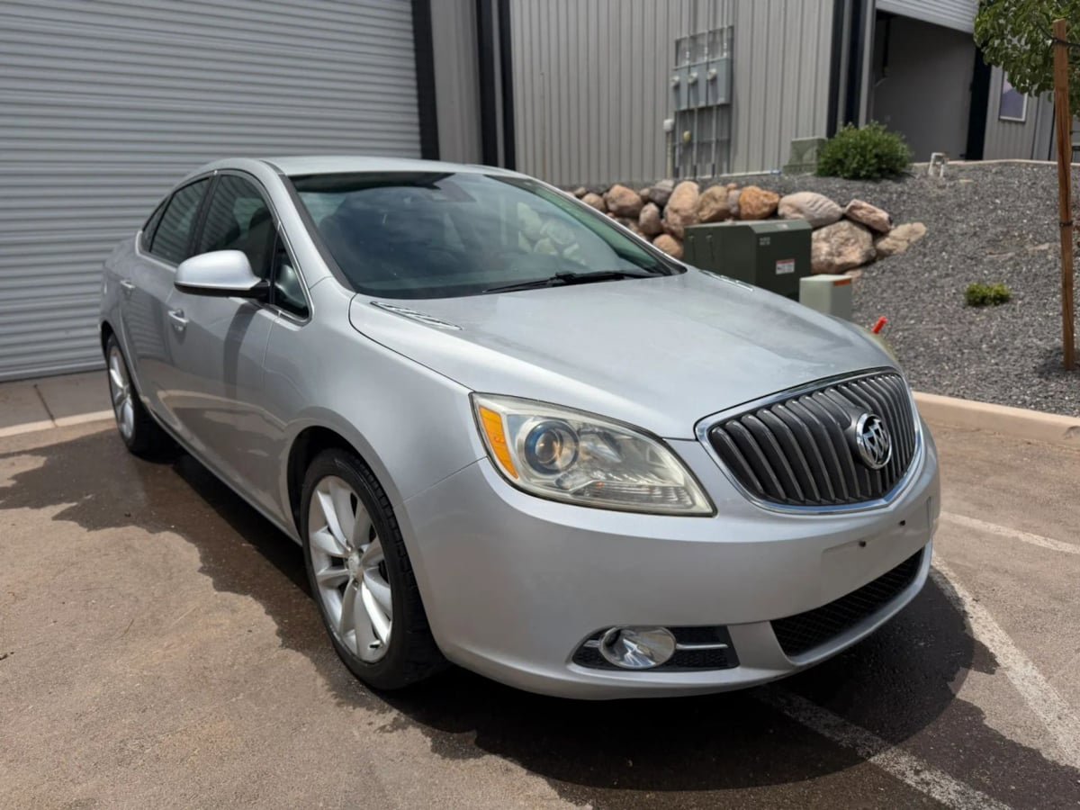 Used 2015 Buick Verano Convenience FWD image 9