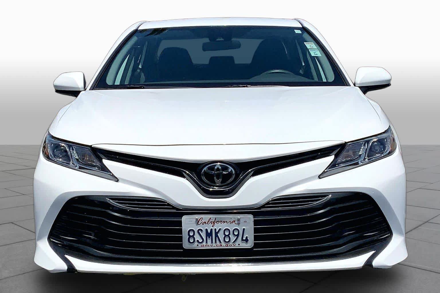 Used 2020 Toyota Camry LE FWD image 3