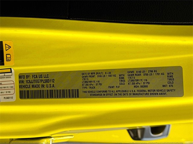 Used 2023 Jeep Gladiator Mojave w/ Cold Weather Group image 33