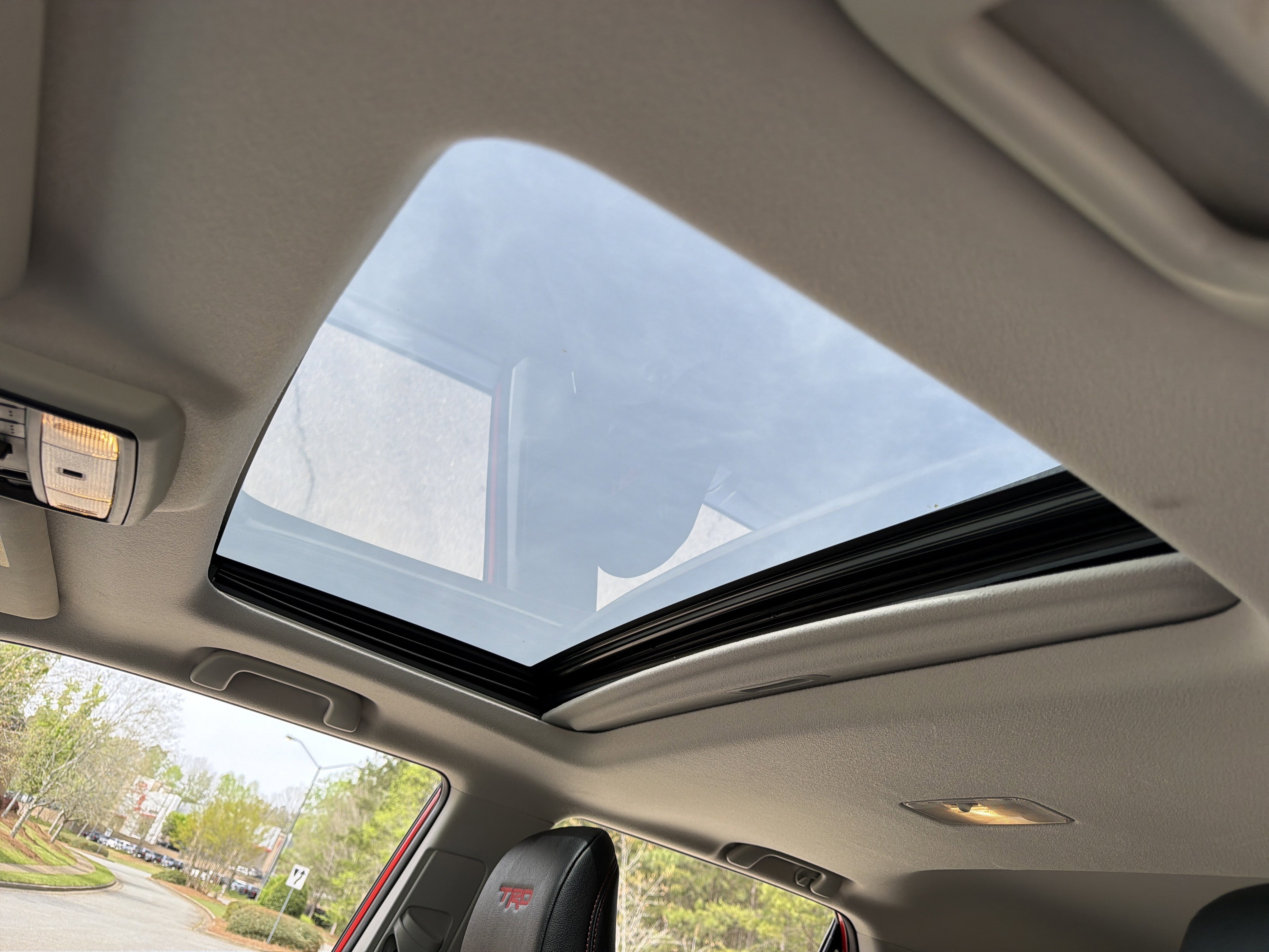 Used 2020 Toyota 4Runner Venture w/ Moonroof Package image 29