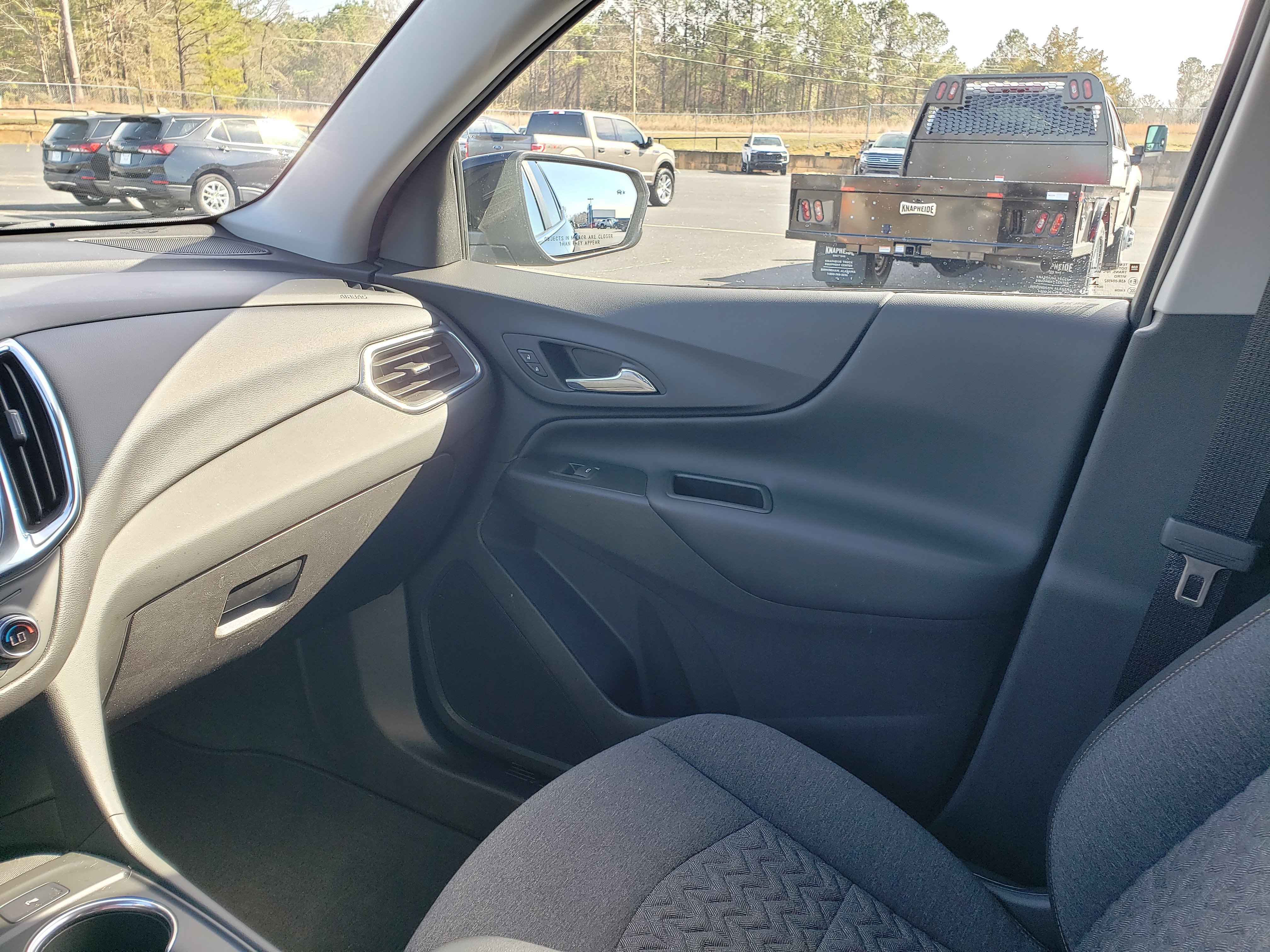 Used 2022 Chevrolet Equinox LT w/ Driver Convenience Package image 26