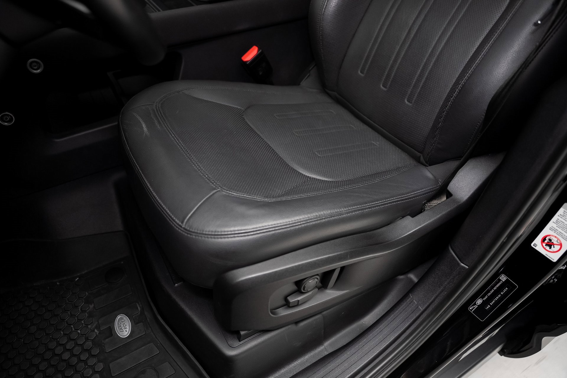 Used 2022 Land Rover Defender 110 SE image 60