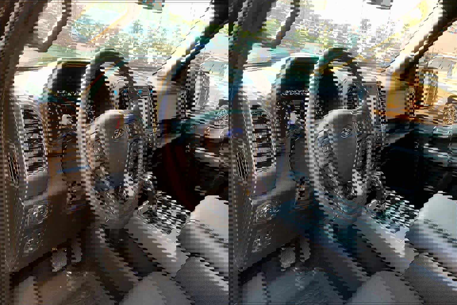 Used 2020 Ford F150 XLT w/ Equipment Group 302A Luxury image 17