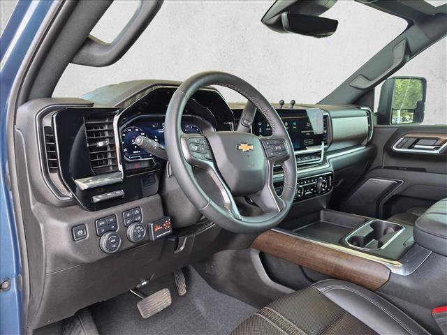 Used 2025 Chevrolet Silverado 3500 High Country w/ High Country Premium Package AWD/4WD image 10