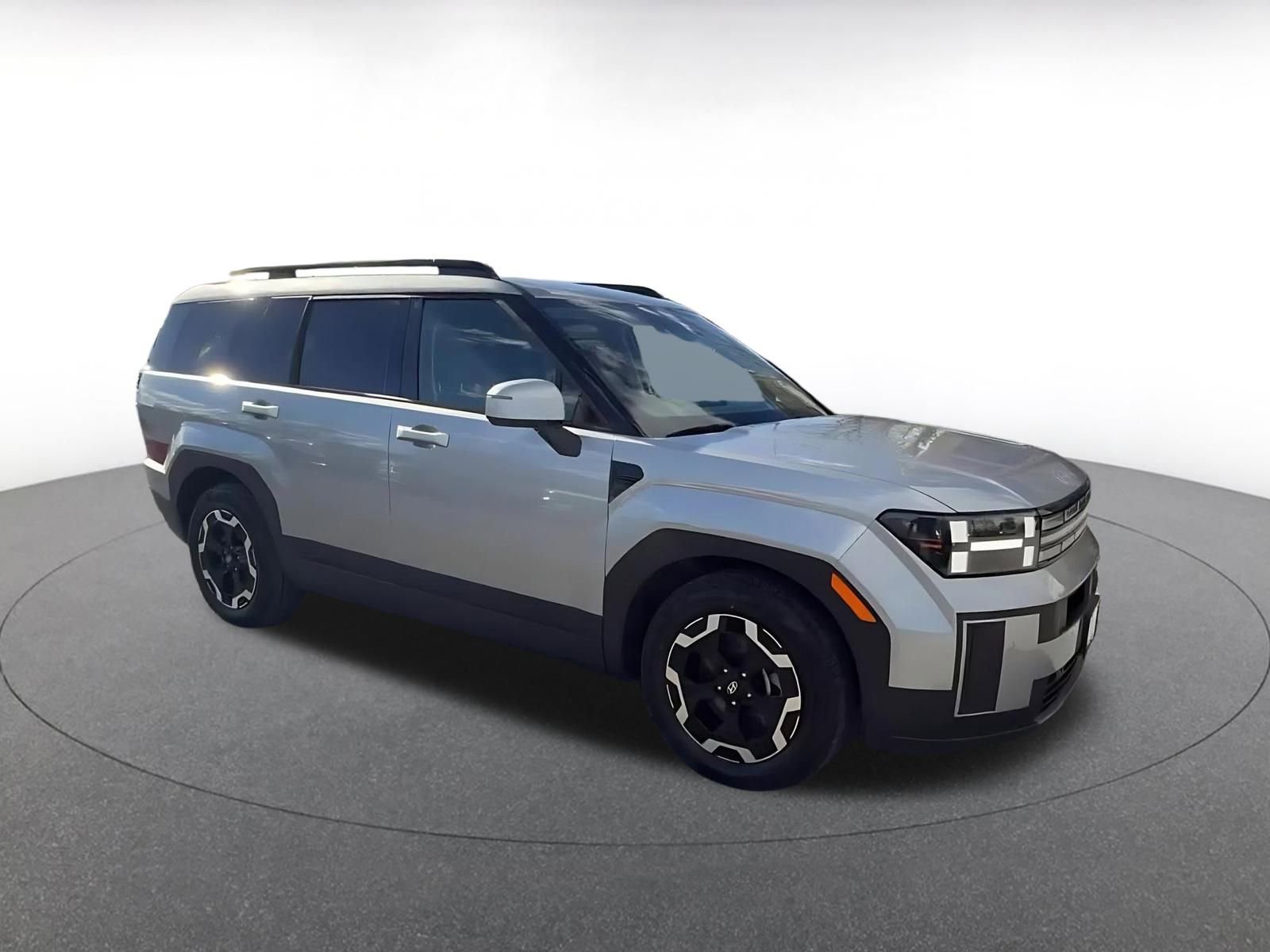 Used 2025 Hyundai Santa Fe SEL image 2